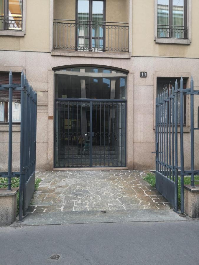 La Casa Colorata - Flats In Milan - Porta Romana Bagian luar foto